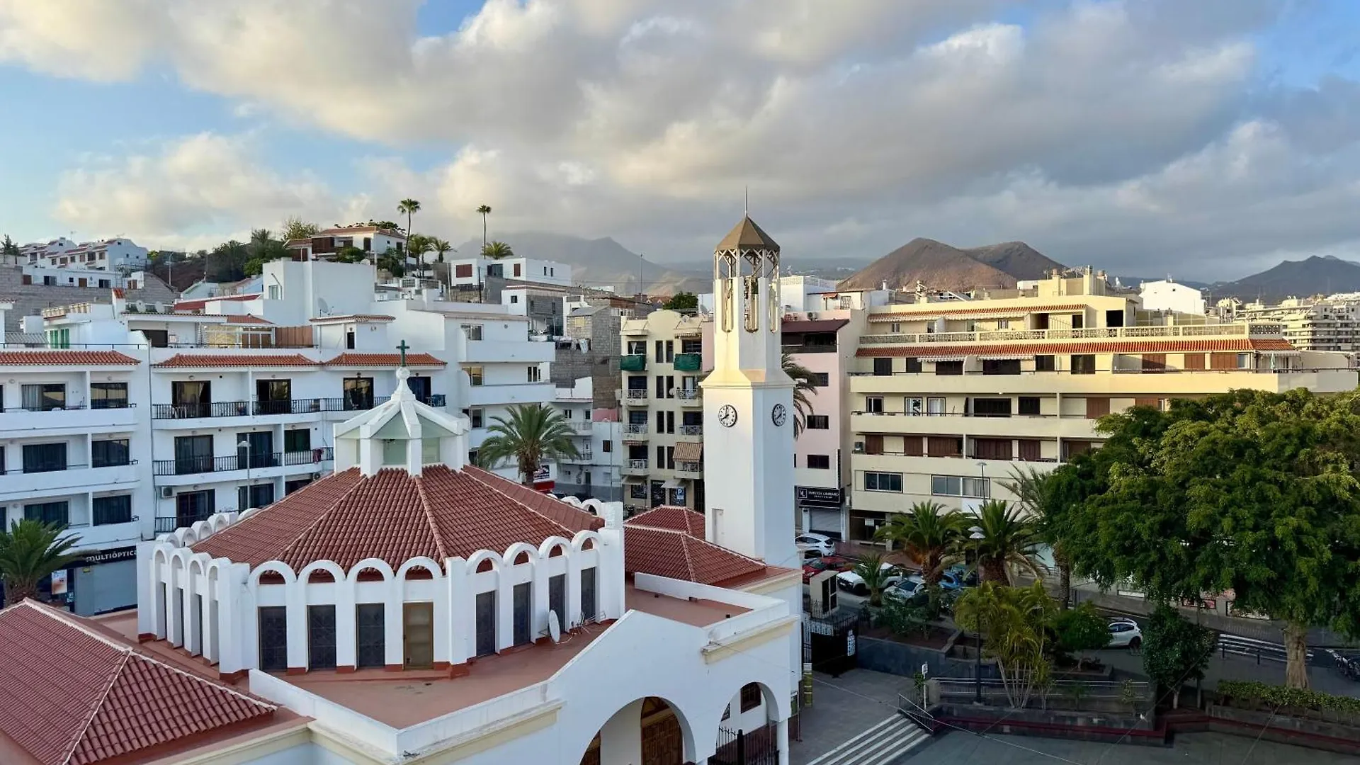 Centrico Apartamento En Playa Los Cristianos - Tenerife Sur أرونا 0*,