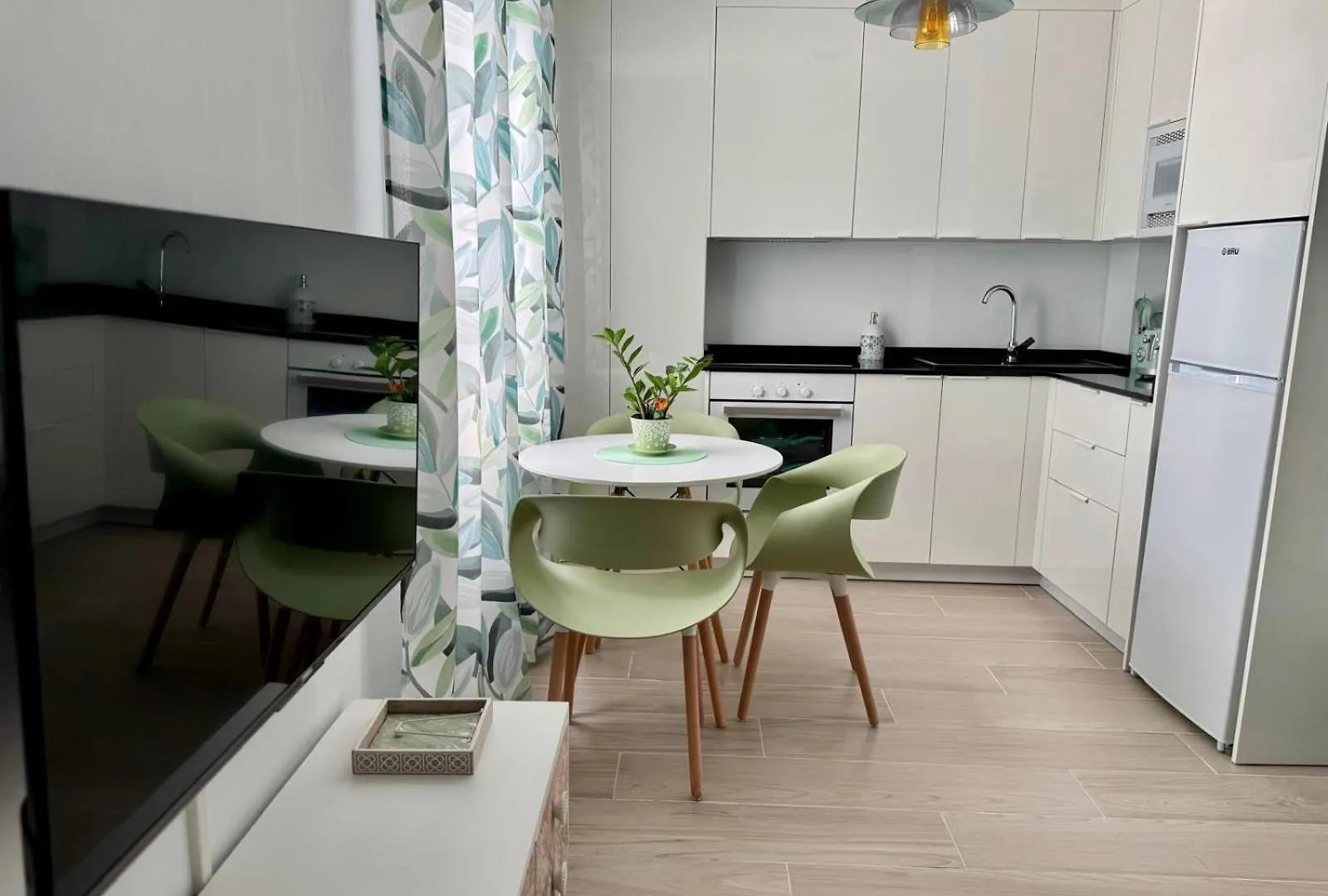 Centrico Apartamento En Playa Los Cristianos - Tenerife Sur Arona